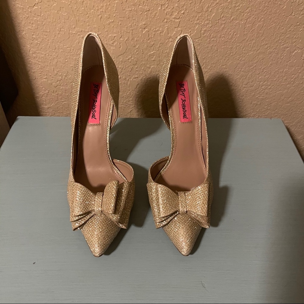 Betsey Johnson Pumps